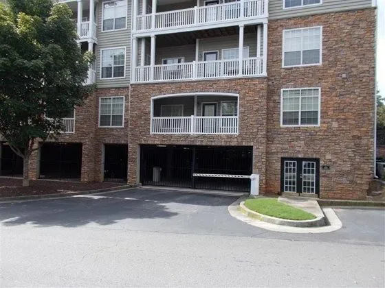 $1,495 | 6210 Peachtree Dunwoody Road, Unit 415, Atlanta, GA 30328