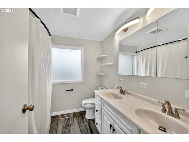 $439,000 | 830 Northeast 172nd Avenue, Gresham, OR 97230