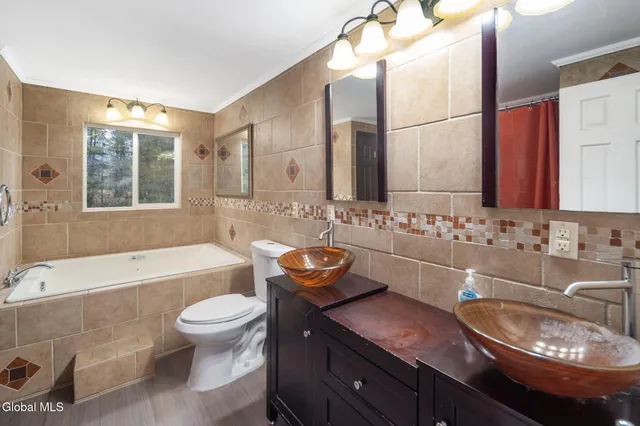 $360,000 | 1422 Highway 30A, Esperance, NY 12160