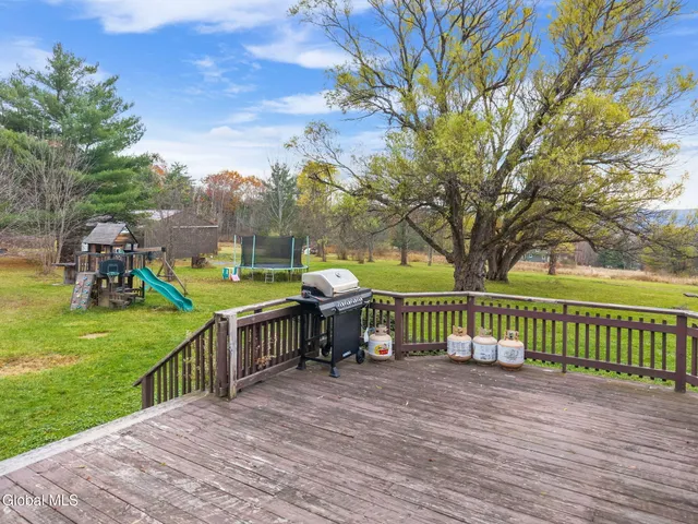 $360,000 | 1422 Highway 30A, Esperance, NY 12160