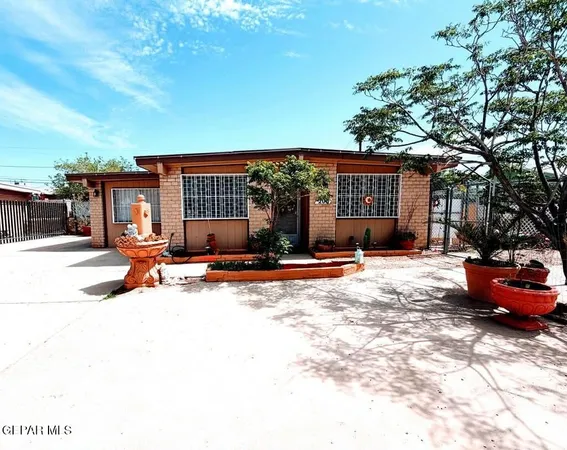 $188,900 | 208 Mecca Drive, El Paso, TX 79907