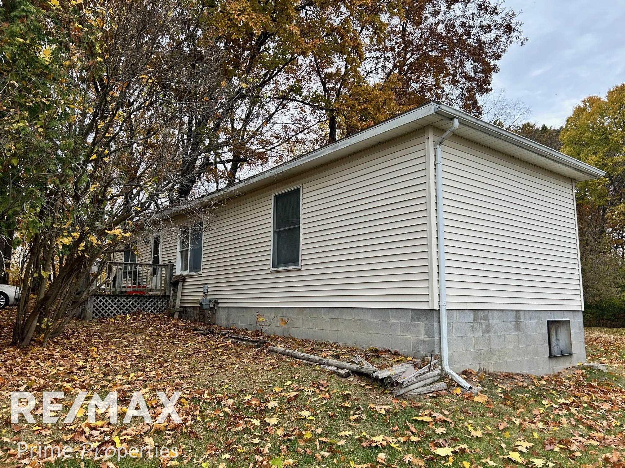 7152 Russell Street Genesee, MI 48437 - Photo 4 of 46
