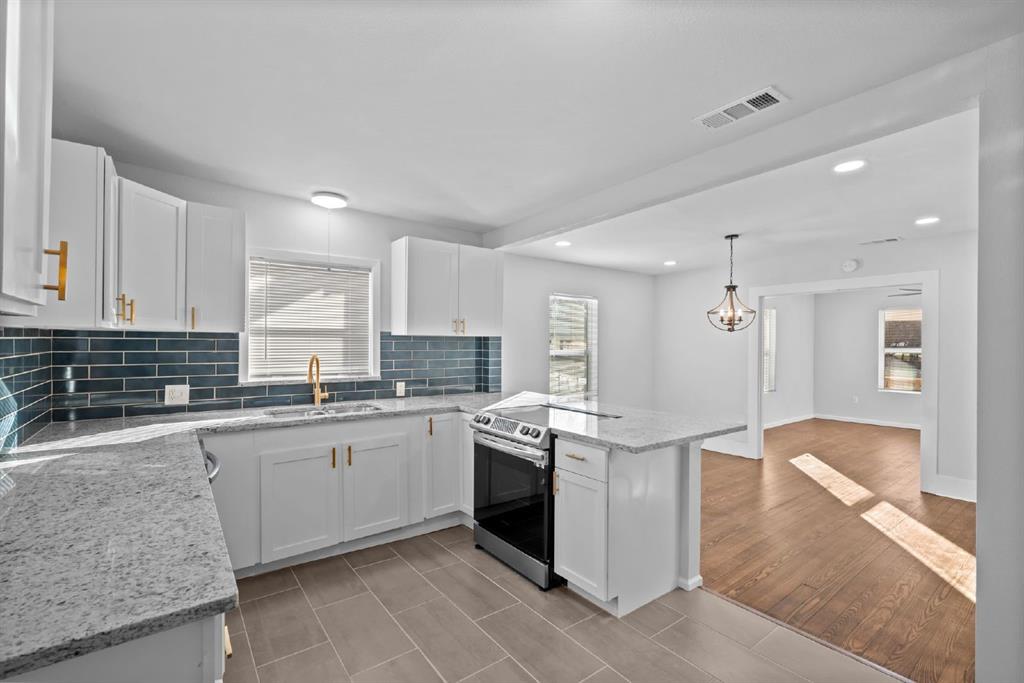 71 Crown Road Willow Park, TX 76087 - Photo 12 of 22