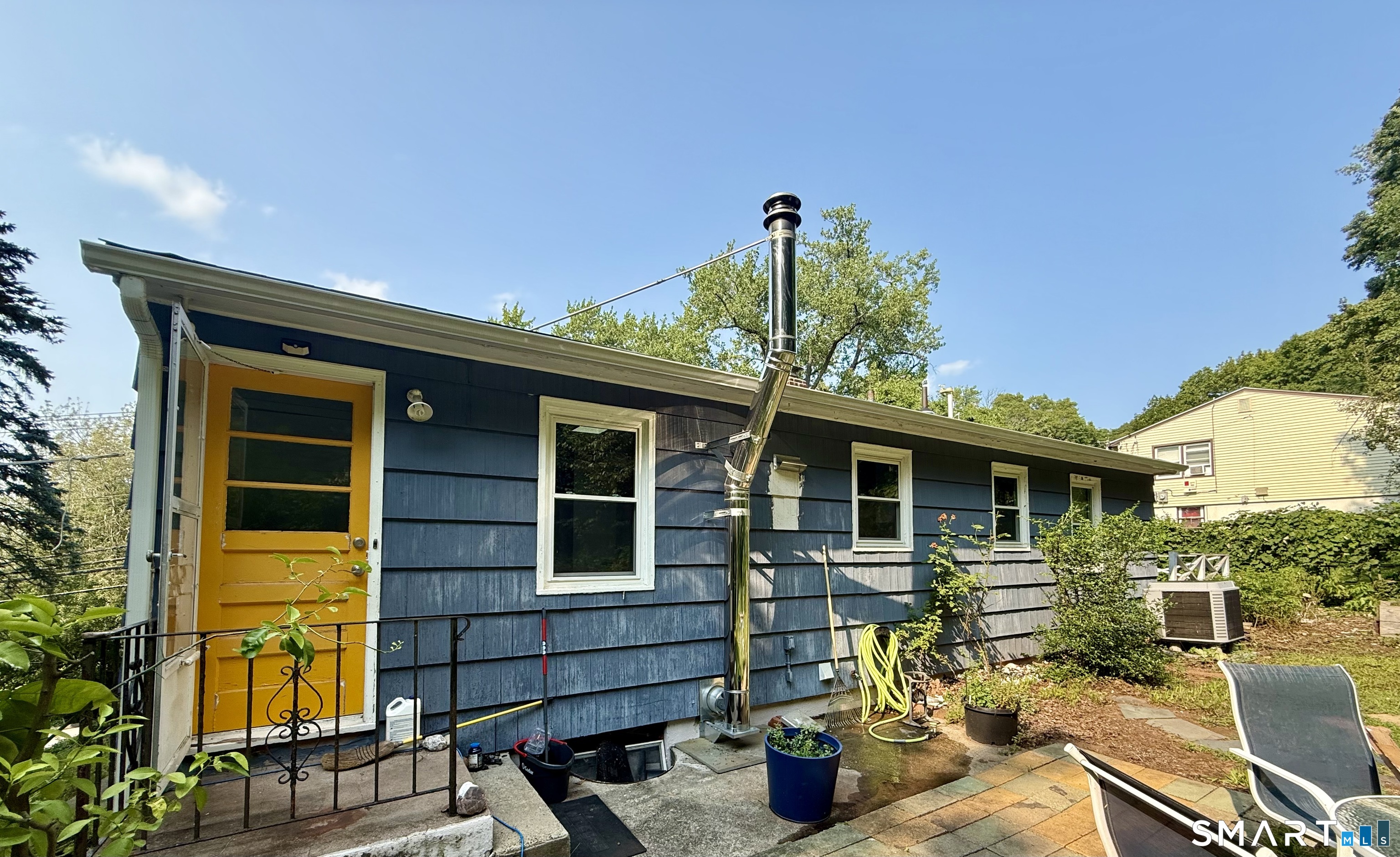 220 Foxon Hill Road New Haven, CT 06513 - Photo 16 of 17 Gallery Image 16