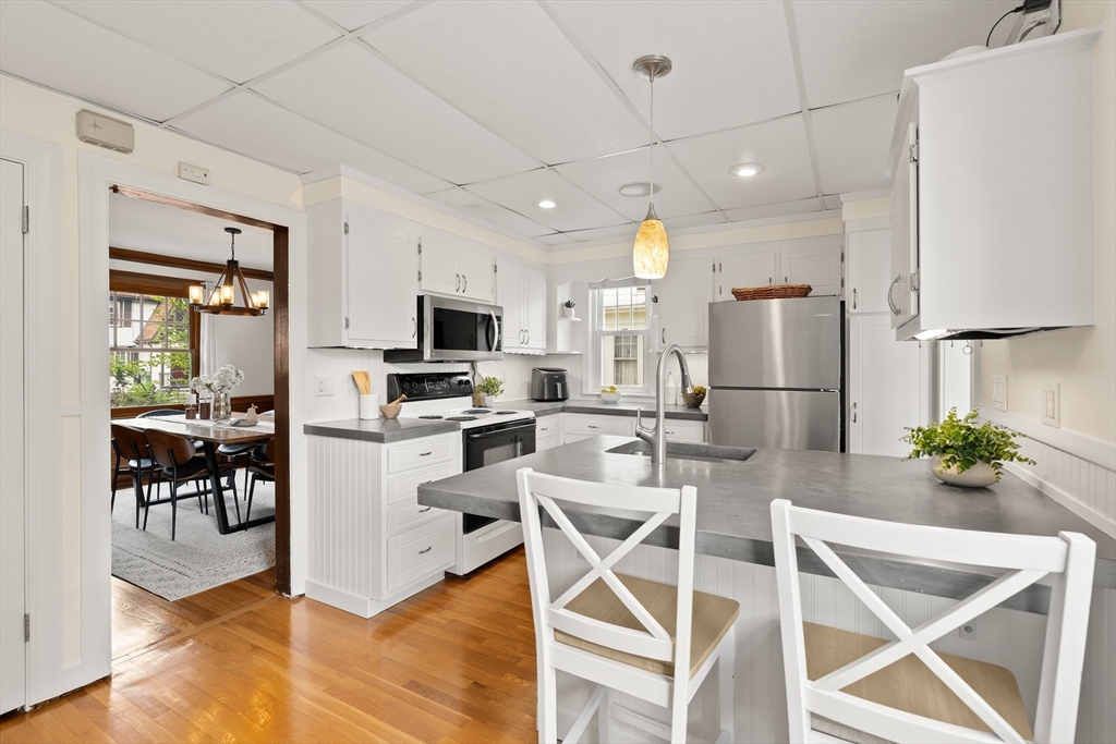 31 Whittier Road Medford, MA 02155 - Photo 17 of 41 Gallery Image 17