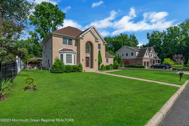 $2,900 | 1607 Holbrook Street, Oakhurst, NJ 07755