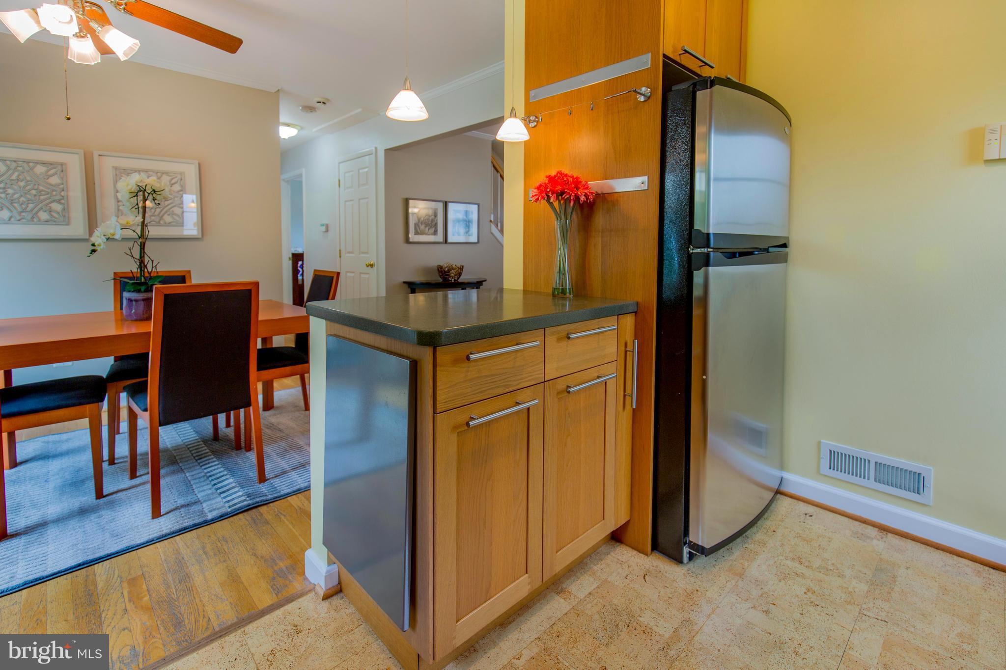 12915 Goodhill Road Silver Spring, MD 20906 - Photo 11 of 30 Kitchen
