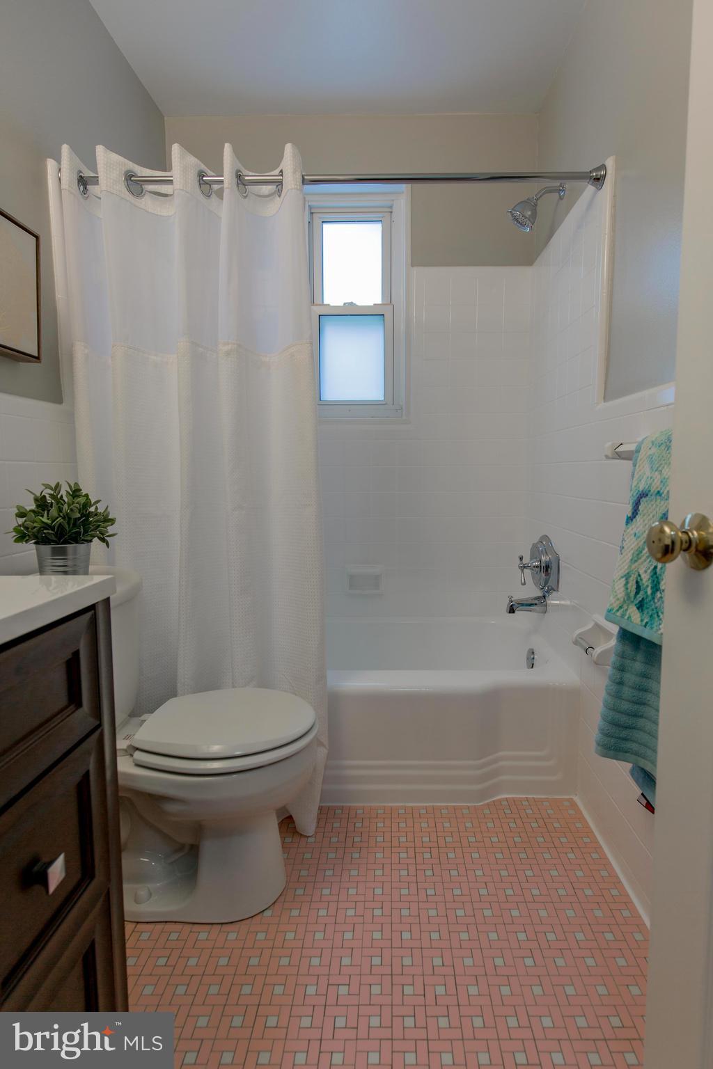 12915 Goodhill Road Silver Spring, MD 20906 - Photo 18 of 30 Bath