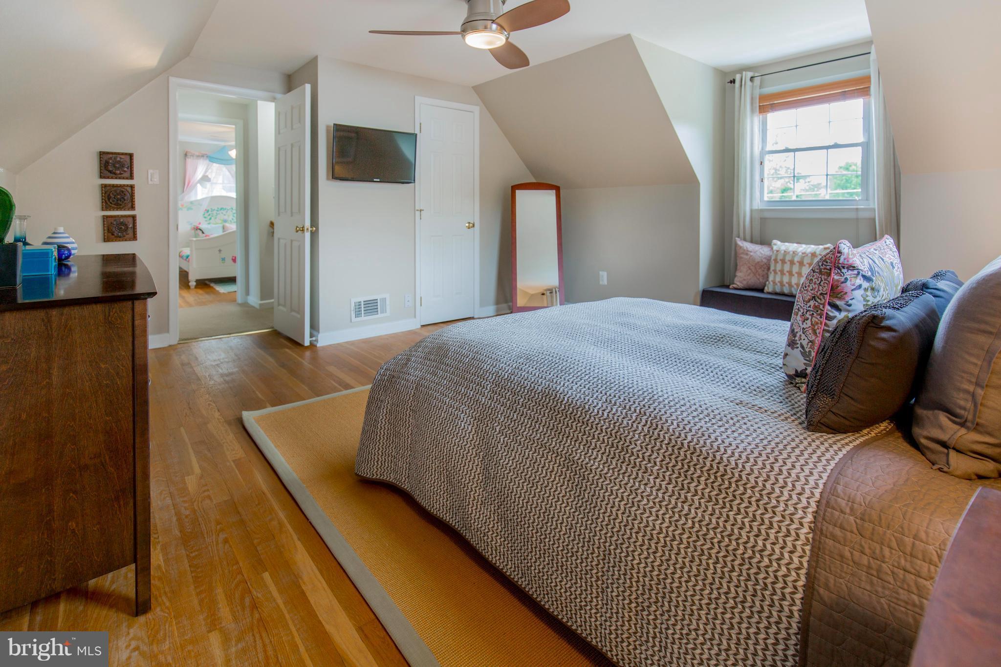 12915 Goodhill Road Silver Spring, MD 20906 - Photo 24 of 30 Bedroom