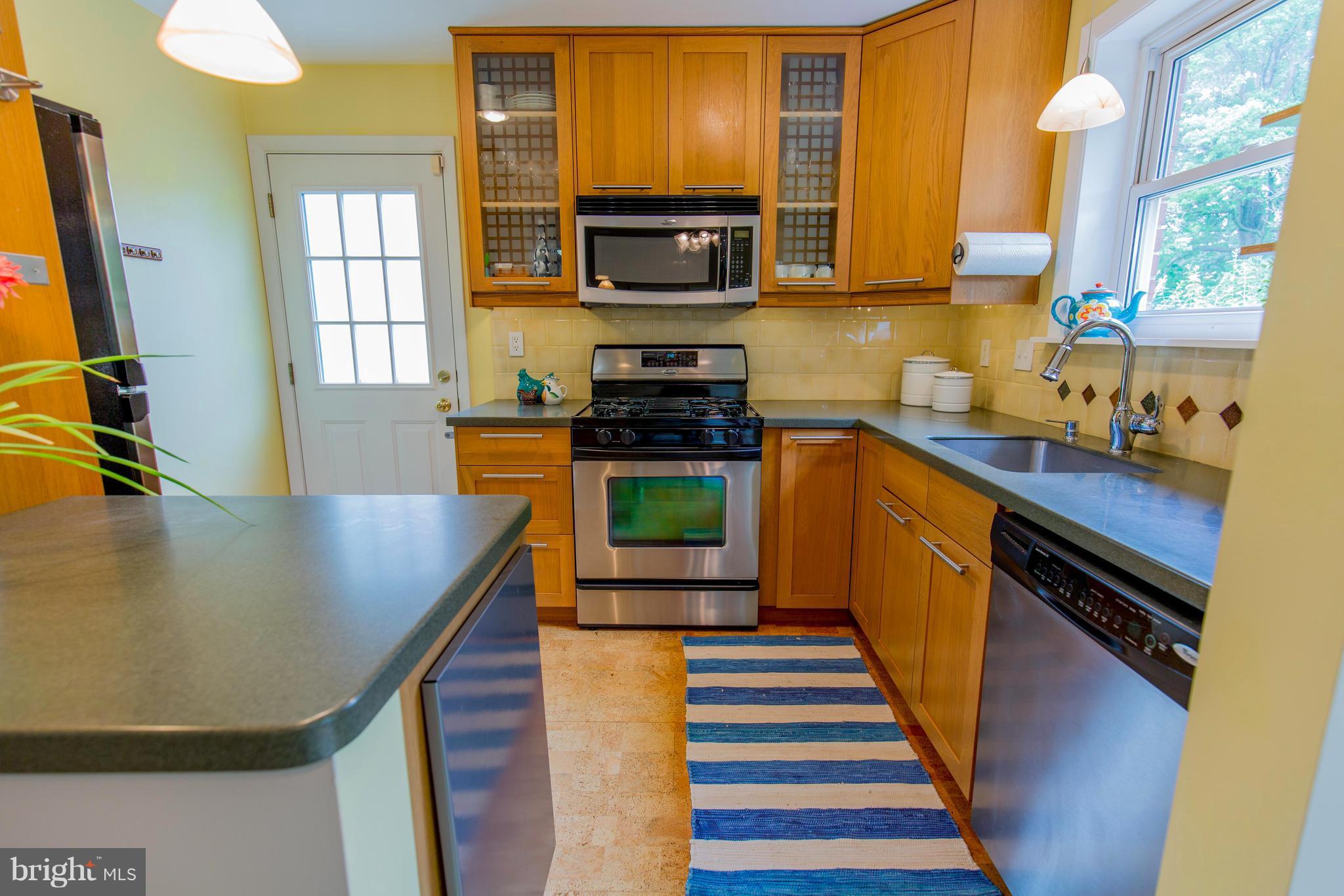 12915 Goodhill Road Silver Spring, MD 20906 - Photo 10 of 30 Kitchen