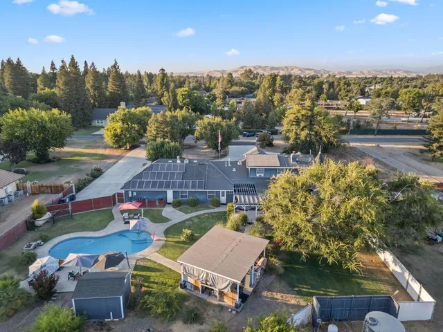$1,299,500 | 7177 East Fir Avenue, Clovis, CA 93619