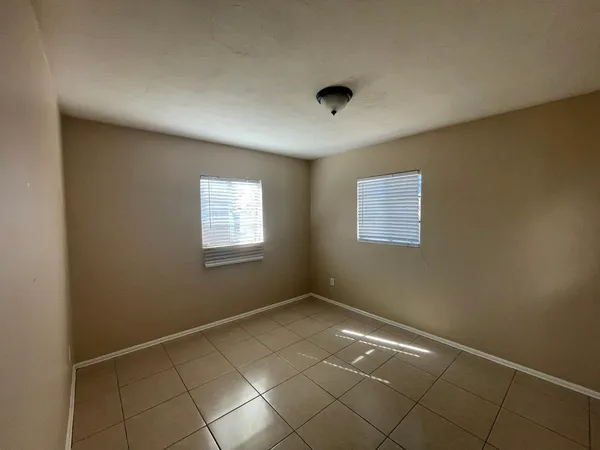 $1,715 | 6242 North 23rd Avenue, Phoenix, AZ 85015
