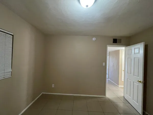 $1,680 | 6242 North 23rd Avenue, Phoenix, AZ 85015