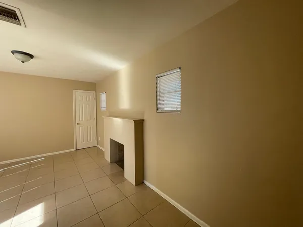 $1,715 | 6242 North 23rd Avenue, Phoenix, AZ 85015