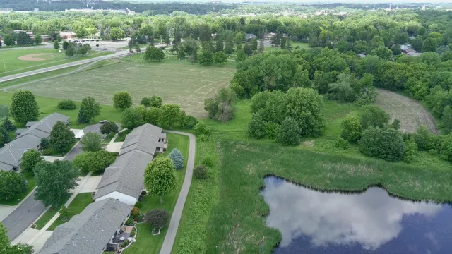 $1,950,000 | Xxxx Division Street South, Northfield, MN 55057