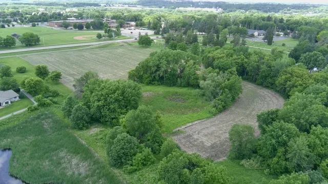 $1,950,000 | Xxxx Division Street South, Northfield, MN 55057