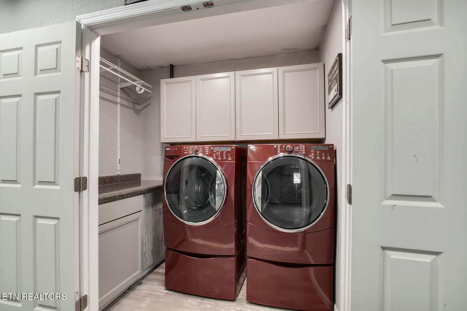 145 Van Stowe Road Harriman, TN 37748 - Photo 44 of 60 44_VanStoweRoad_145_Laundry