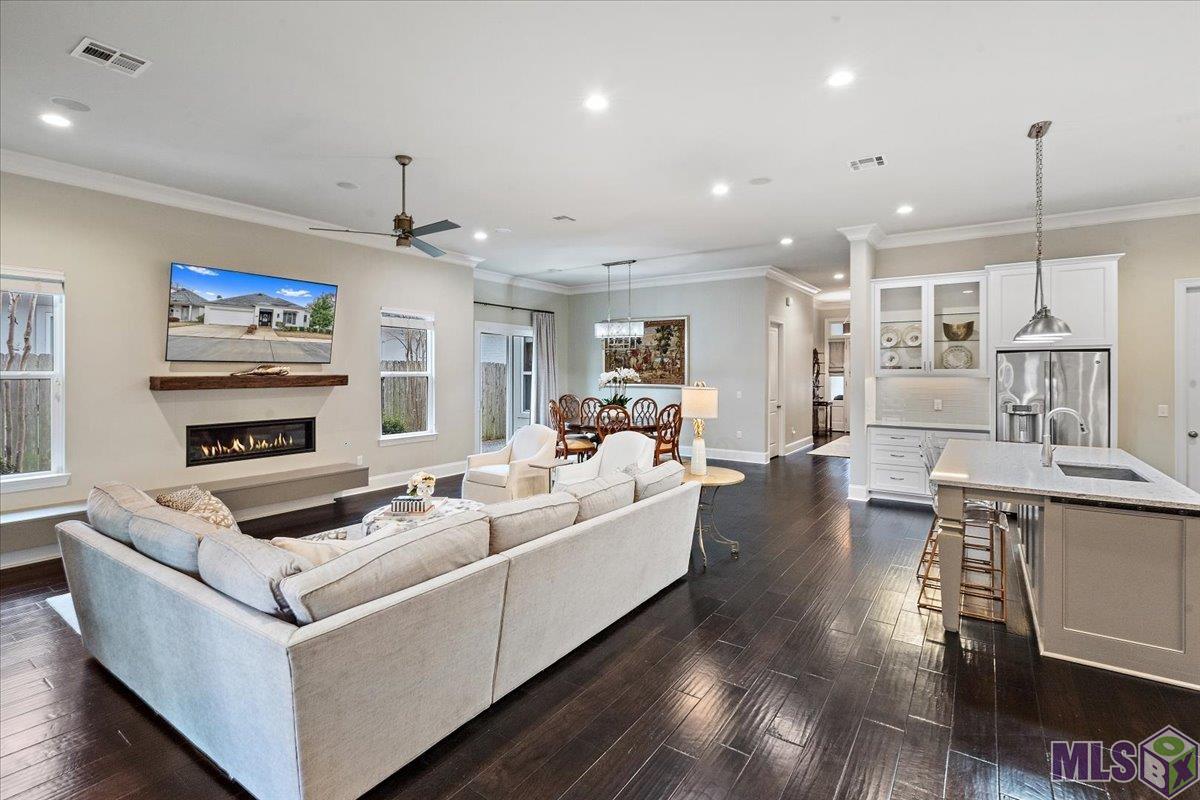1034 Club Place Baton Rouge, LA 70810 - Photo 4 of 41 Gallery Image 4