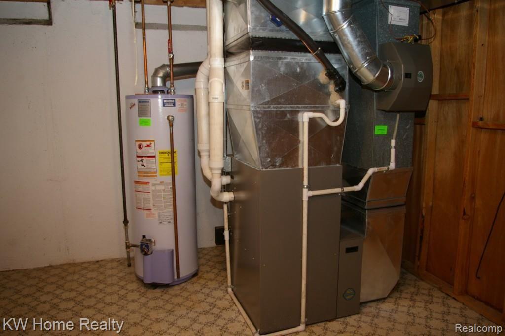 35896 Charter Crest Road Farmington, MI 48335 - Photo 23 of 23 Newer Furnace