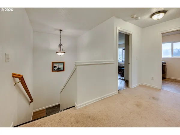 $577,500 | 329 South Spruce Avenue, Yacolt, WA 98675