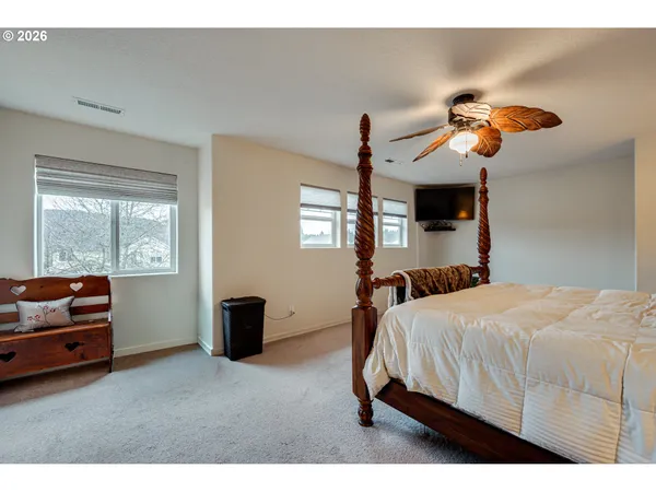 $577,500 | 329 South Spruce Avenue, Yacolt, WA 98675