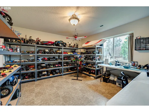 $577,500 | 329 South Spruce Avenue, Yacolt, WA 98675