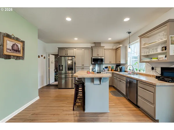 $577,500 | 329 South Spruce Avenue, Yacolt, WA 98675