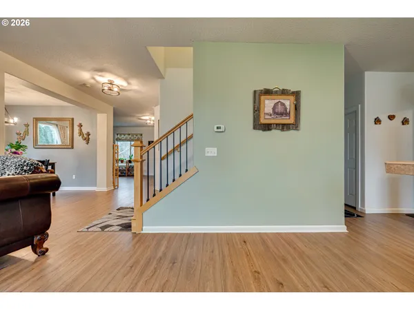 $577,500 | 329 South Spruce Avenue, Yacolt, WA 98675