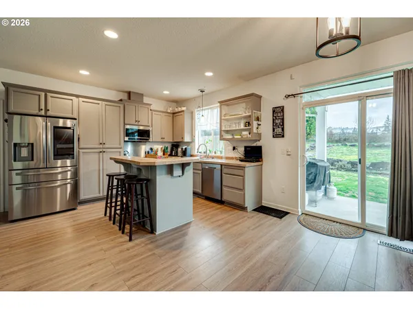 $577,500 | 329 South Spruce Avenue, Yacolt, WA 98675