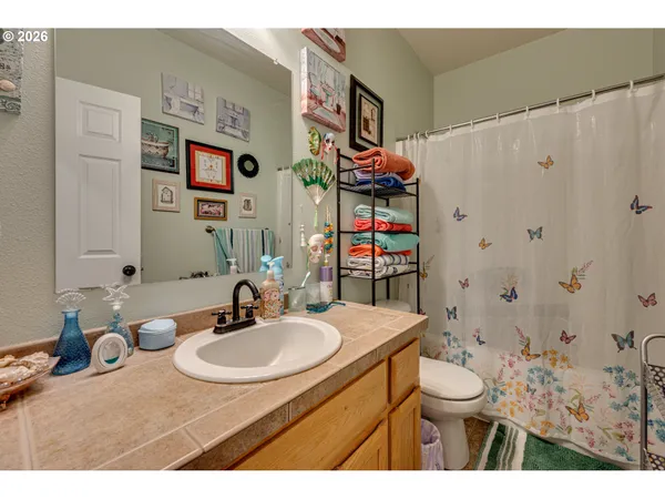 $577,500 | 329 South Spruce Avenue, Yacolt, WA 98675