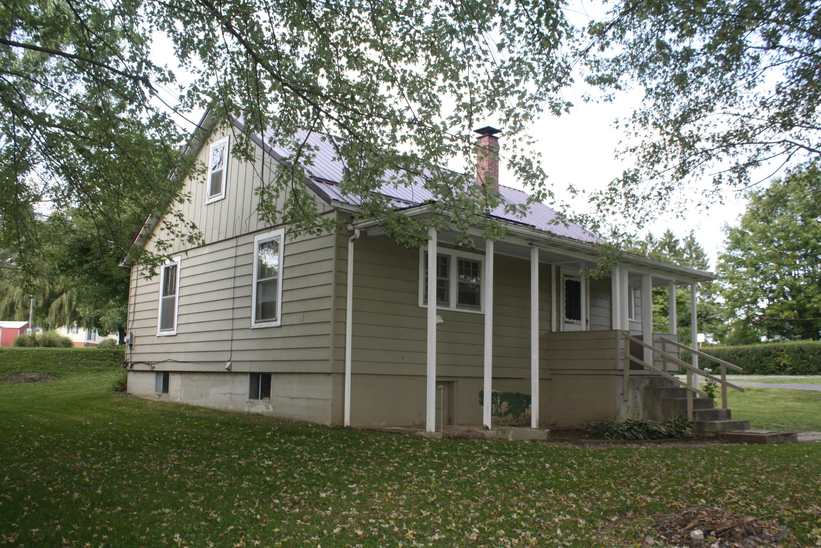 7410 Beech Run Road Hinton, WV 25951 - Photo 5 of 37 Gallery Image 5