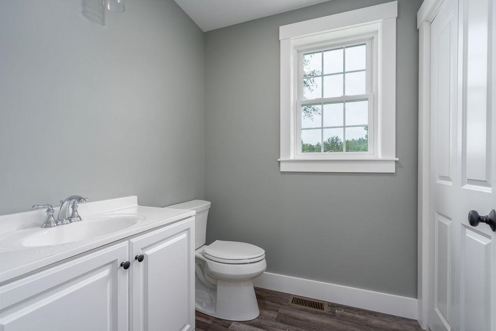 10 Midmark Lane Concord, NH 03301 - Photo 11 of 37