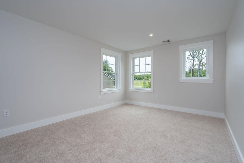 10 Midmark Lane Concord, NH 03301 - Photo 17 of 37