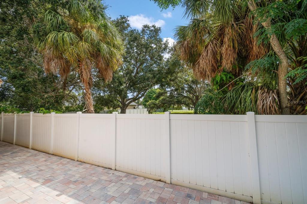 10850 Oakhurst Road Largo, FL 33774 - Photo 11 of 20