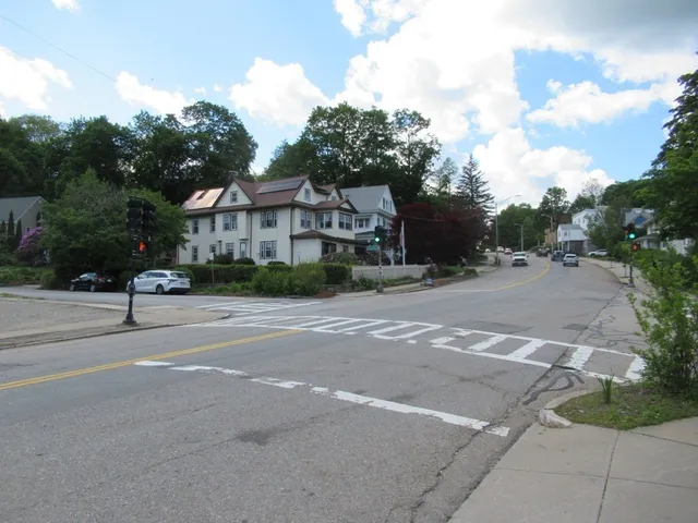 $225,000 | 806 Pleasant Street, Worcester, MA 01602