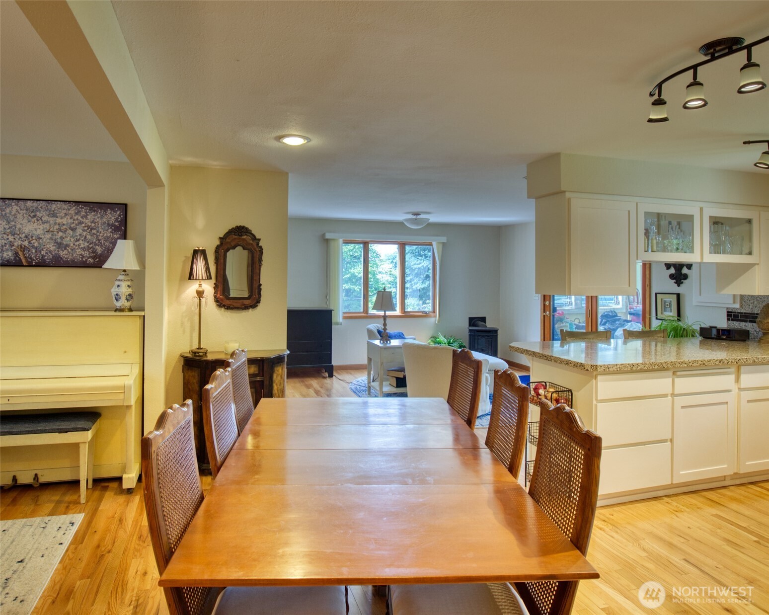 805 East Spring Street Dayton, WA 99328 - Photo 13 of 33