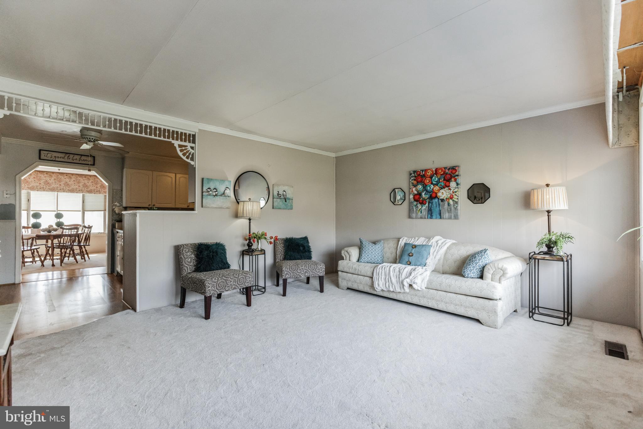 816 Auburn Road Fairless Hills, PA 19030 - Photo 3 of 27 Gallery Image 3