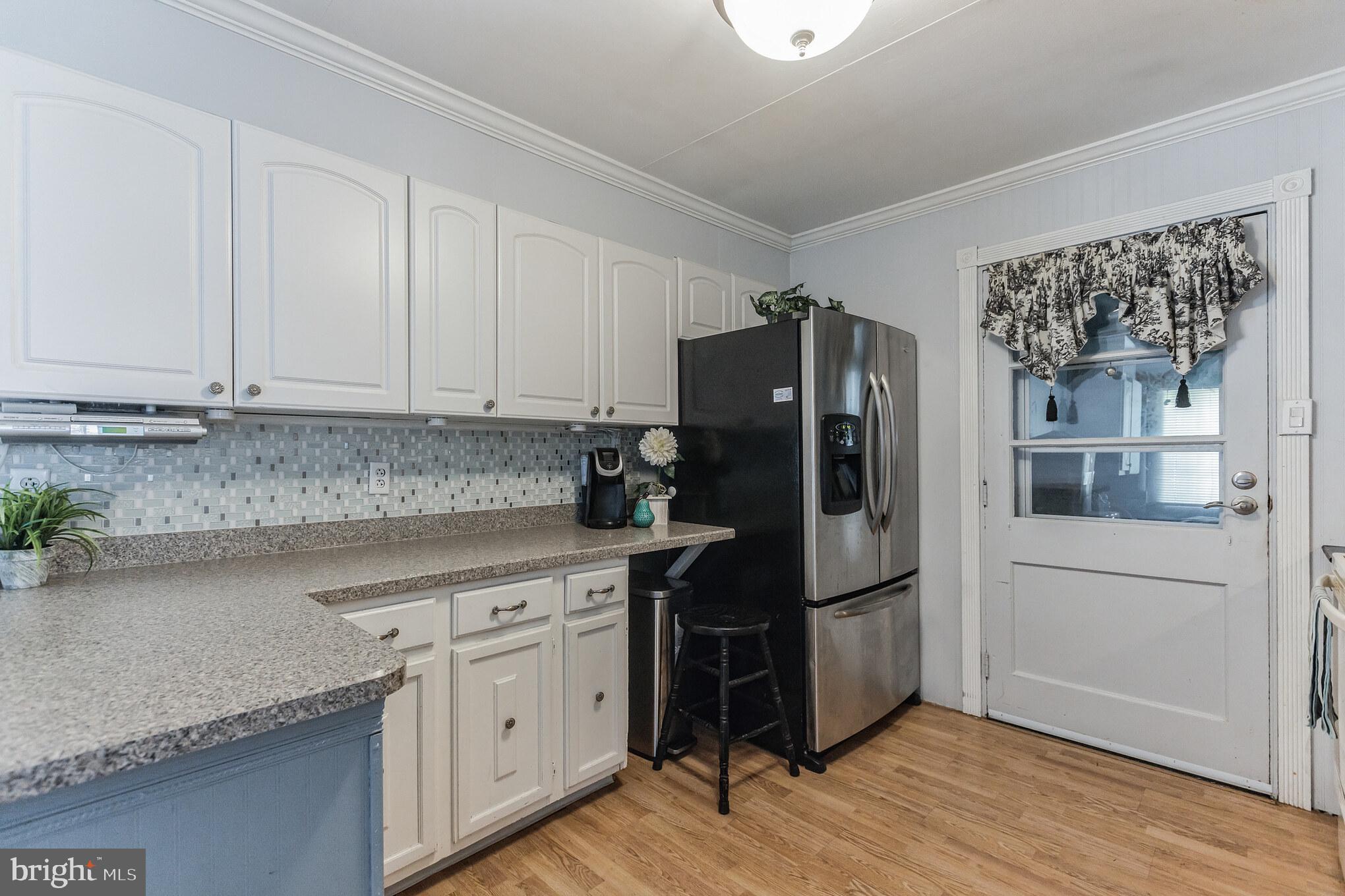 816 Auburn Road Fairless Hills, PA 19030 - Photo 7 of 27 Gallery Image 7
