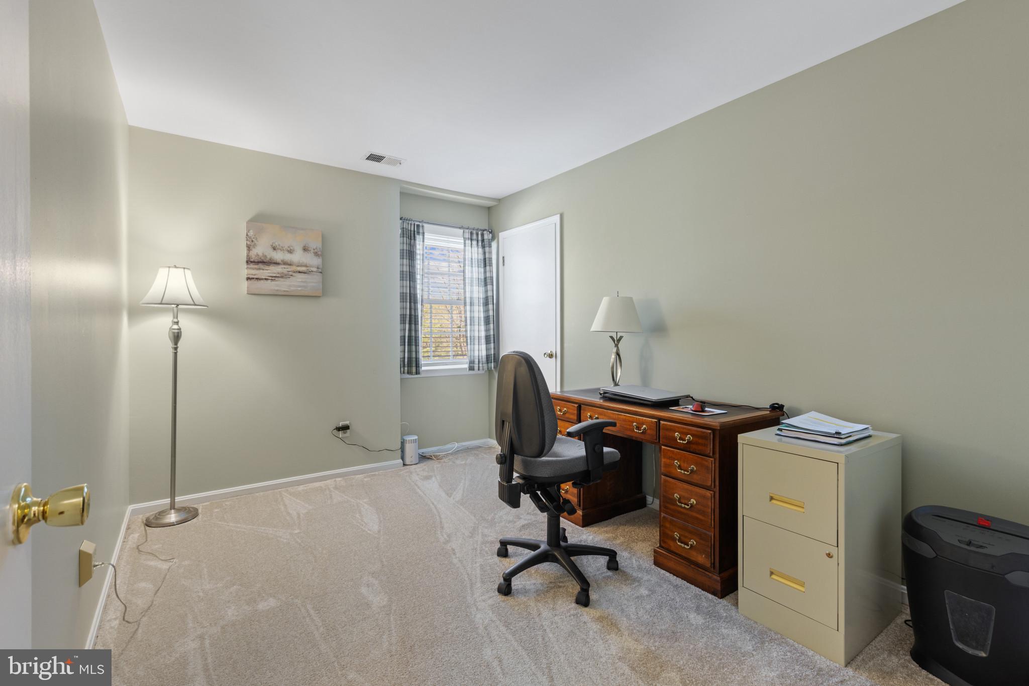 403 Halsey Road Annapolis, MD 21401 - Photo 14 of 32 Bedroom /office 2