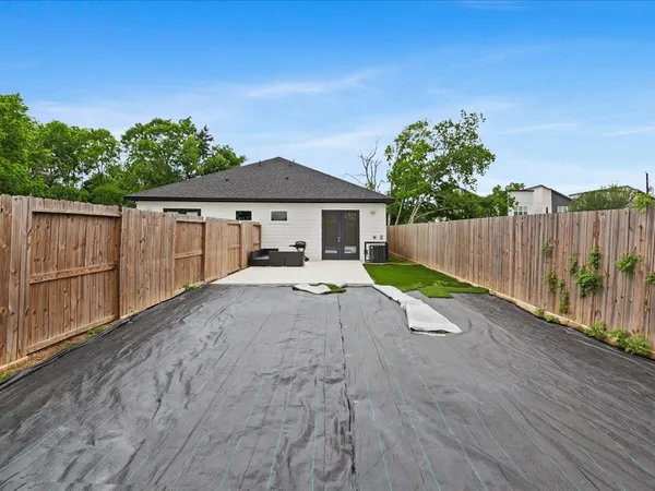 $529,990 | 3549 Amos Street, Houston, TX 77021