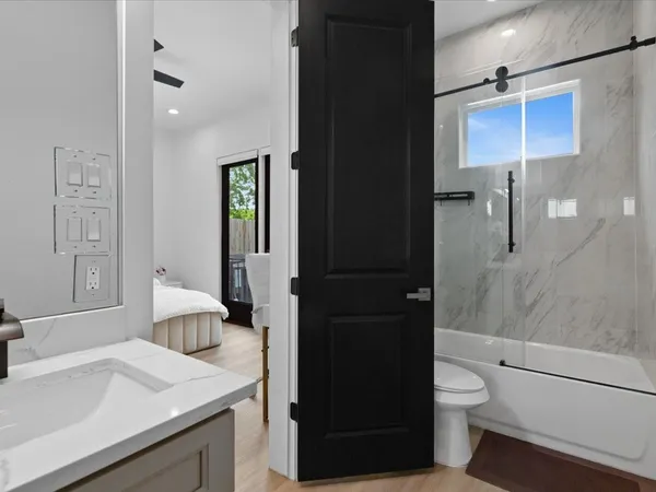 $529,990 | 3549 Amos Street, Houston, TX 77021