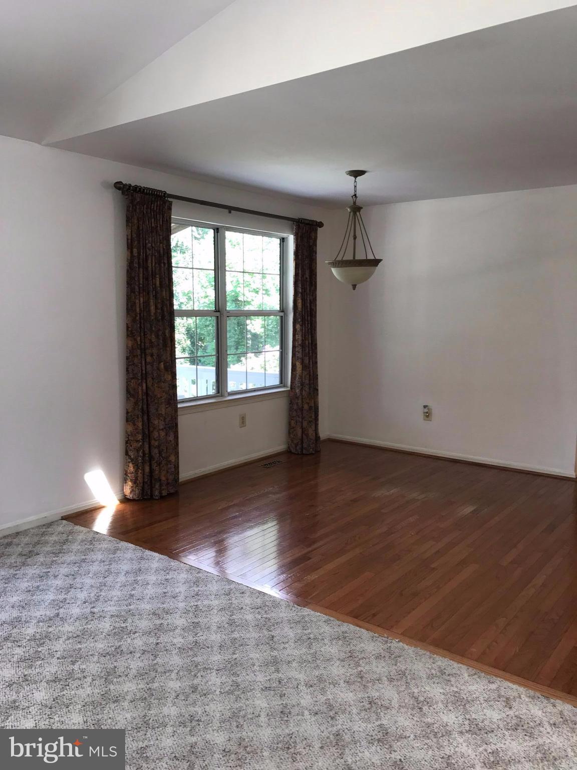 24227 Preakness Drive Damascus, MD 20872 - Photo 5 of 28 Dining area