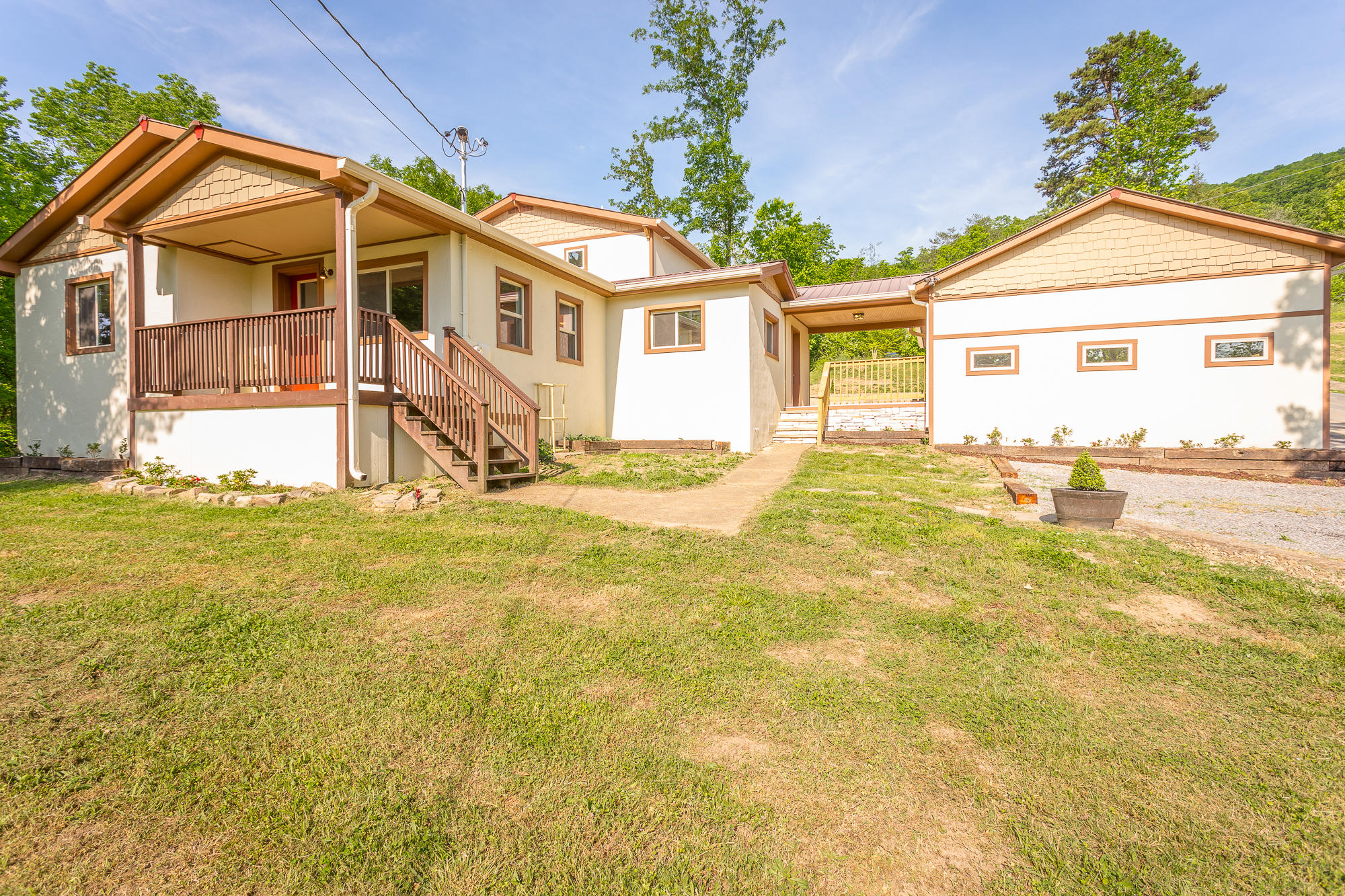 157 Dower Road Chattanooga, TN 37419 - Photo 4 of 59 157 Dower Road-24
