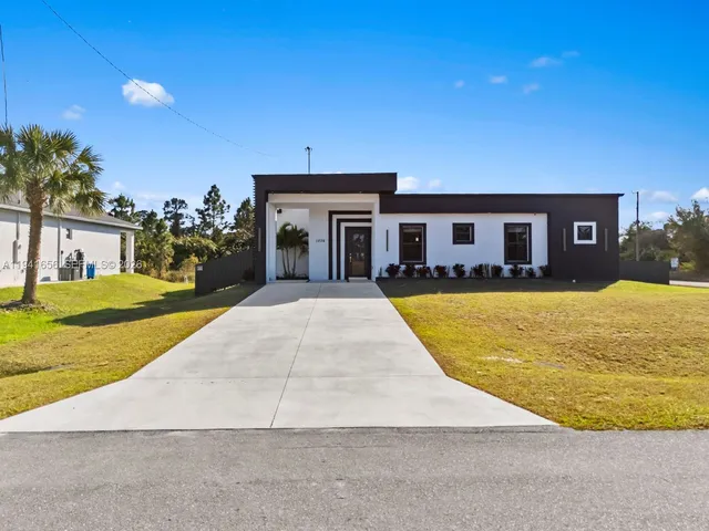 $399,900 | 1236 East County, Lehigh Acres, FL 33974