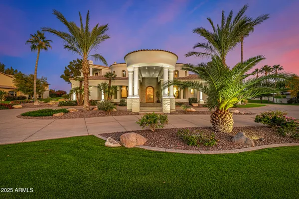 $4,350,000 | 20 East Oakwood Hills Drive, Chandler, AZ 85248