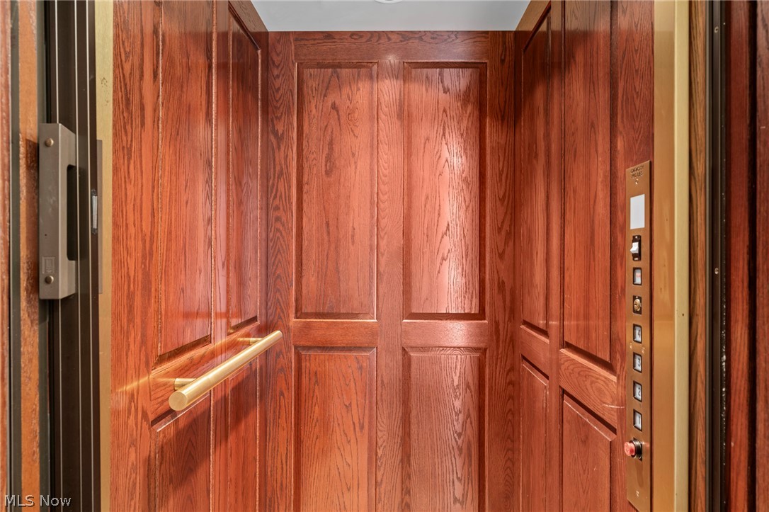 2351 Edgehill Road Cleveland, OH 44106 - Photo 8 of 30 Gallery Image 8