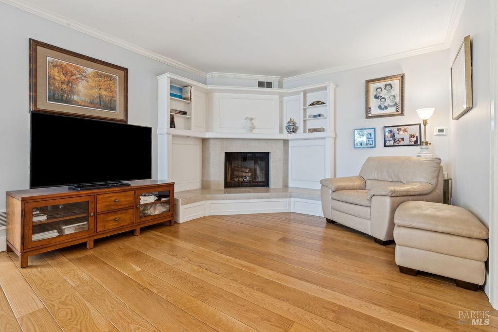 39 Cooper Lane Sausalito, CA 94965 - Photo 54 of 71 a living room with furniture and a flat screen tv