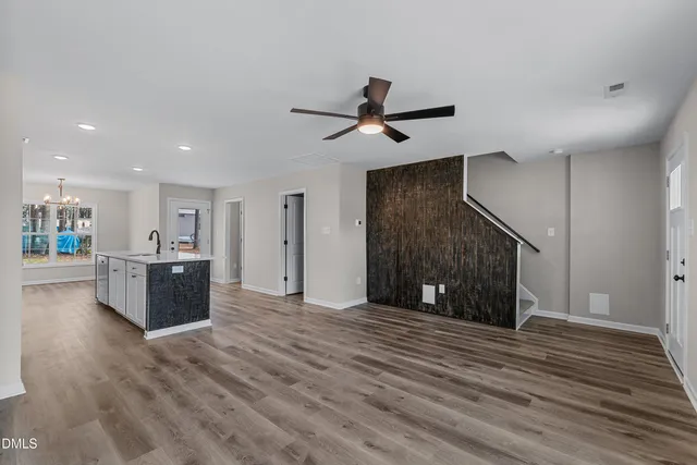 $275,000 | 325 South Baker Street, Four Oaks, NC 27524