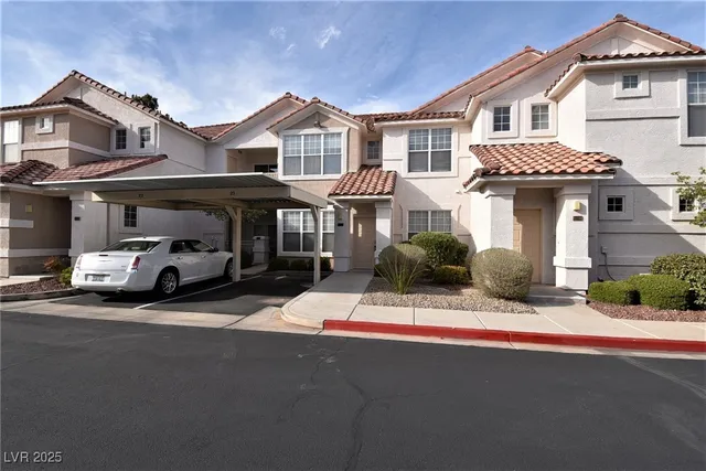 $1,550 | 8555 West Russell Road, Unit 2026, Las Vegas, NV 89113