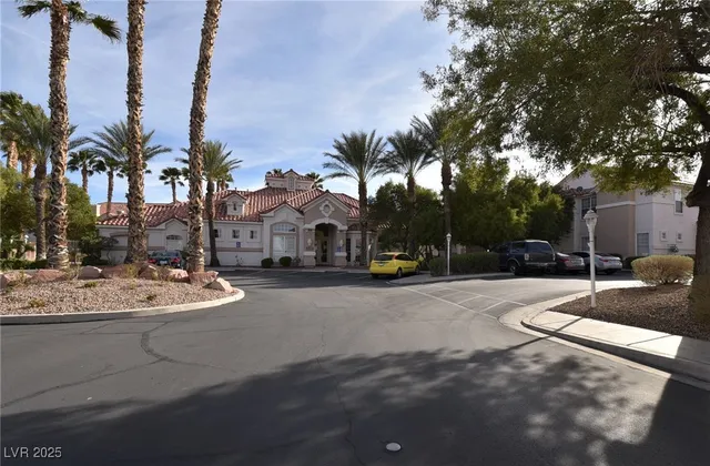 $1,550 | 8555 West Russell Road, Unit 2026, Las Vegas, NV 89113